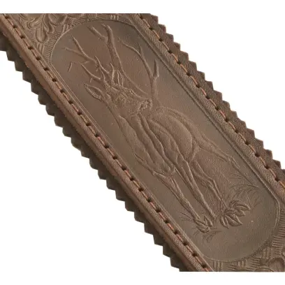 Porte-flingue en cuir de qualité avec marquage exclusif du motif chevreuil. Doublée de feutre brun. Fermeture par boucle classique. Largeur 5 cm.
