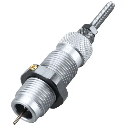 Az RCBS Neck Sizer szerszám tágító-fejező egységgel rendelkezik. Csak a hüvely nyakát méretezi át (nem érinti a vállat vagy a testet), és az alapozót eltávolítja.