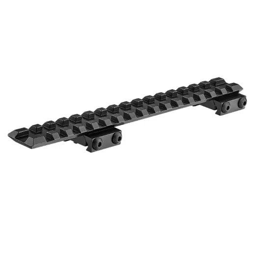 Rail Picatinny en acier allongé pour CZ 550/557 avec Short Action (cal .243 Win, .308 Win).
Longueur totale du rail 165 mm, largeur de la queue d'aronde 19 mm.