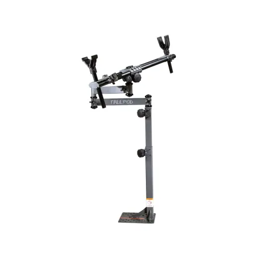 Samostatně stojící střelecká podpěra BOG TreePod, upravená pro použití na posedy a střelnice.