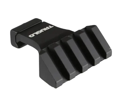 Boční montáž TRUGLO 45° OFFSET PICATINNY Boční zvedací Picatinny montáž v úhlu 45° umožňuje snadný a rychlý přechod na alternativní optiku. Ideální pro montáž světel či laserů bez blokování optiky. Montáž na Picatinny nebo Weaver lištu.