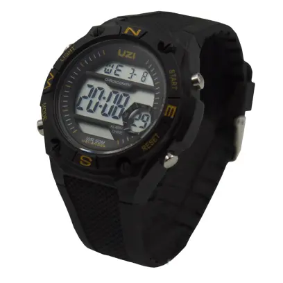12-cyfrowy wyświetlacz LCD, elektroluminescencyjne podświetlenie, stoper, budzik i kalendarz. Wygodny plastikowy pasek. Niezawodne akcesorium do wymagających warunków.