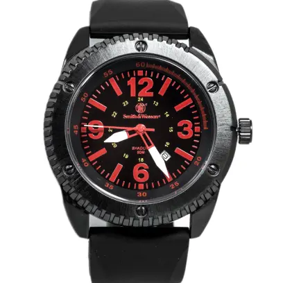 Code Watch z kopertę ze stali nierdzewnej, odporne na zarysowania szkło mineralne, wodoodporność 5 ATM, japoński mechanizm quarz, cyfrowy datownik i czarny gumowy pasek. Wymiary: 50 x 13 mm.