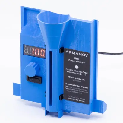 Okos vezérlő a Dillon Variable Speed Casefeederhez. 2 optikai szenzor, digitális sebességszabályzás, automatikus visszaforgatás és auto-stop, valamint hüvelyszámlálás és visszaszámlálás.