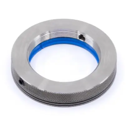 Shellplate Bearing Kit for Dillon Super 1050 / RL1100 Zestaw łożysk do płytki łusek dla Dillon 1050/RL1100 zapewnia płynniejszy, bardziej precyzyjny obrót, redukuje tarcie i zwiększa niezawodność ładowania. Zawiera nisko-profilowy pierścień blokujący, łożysko, podkładki i dystanse.