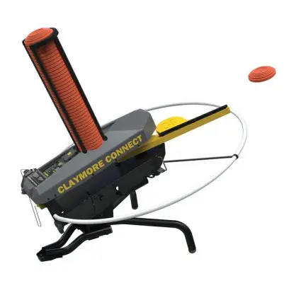 Caldwell Claymore Connect Caldwell elektryczny miotacz glinianek z kontrolą aplikacji Bluetooth do 90 m. Lekki z składanymi nogami, żywotność baterii do 350 rzutów. Sterowanie głosowe, podwójne rzuty, możliwość dostosowania serii i wiele innych funkcji.