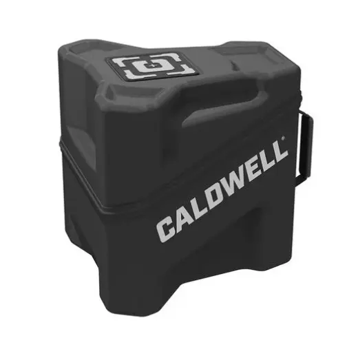 Custodia protettiva per lanciatore terra-aria ClayCopter. Design in EVA modellato mantiene il lanciatore, 2 pacchi batteria e 2 tubi caricatore. Serve anche come base per sollevare il lanciatore sopra erba o ostacoli.